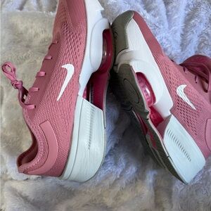 NIKE SuperRep Pink Women's Sneakers size 9
